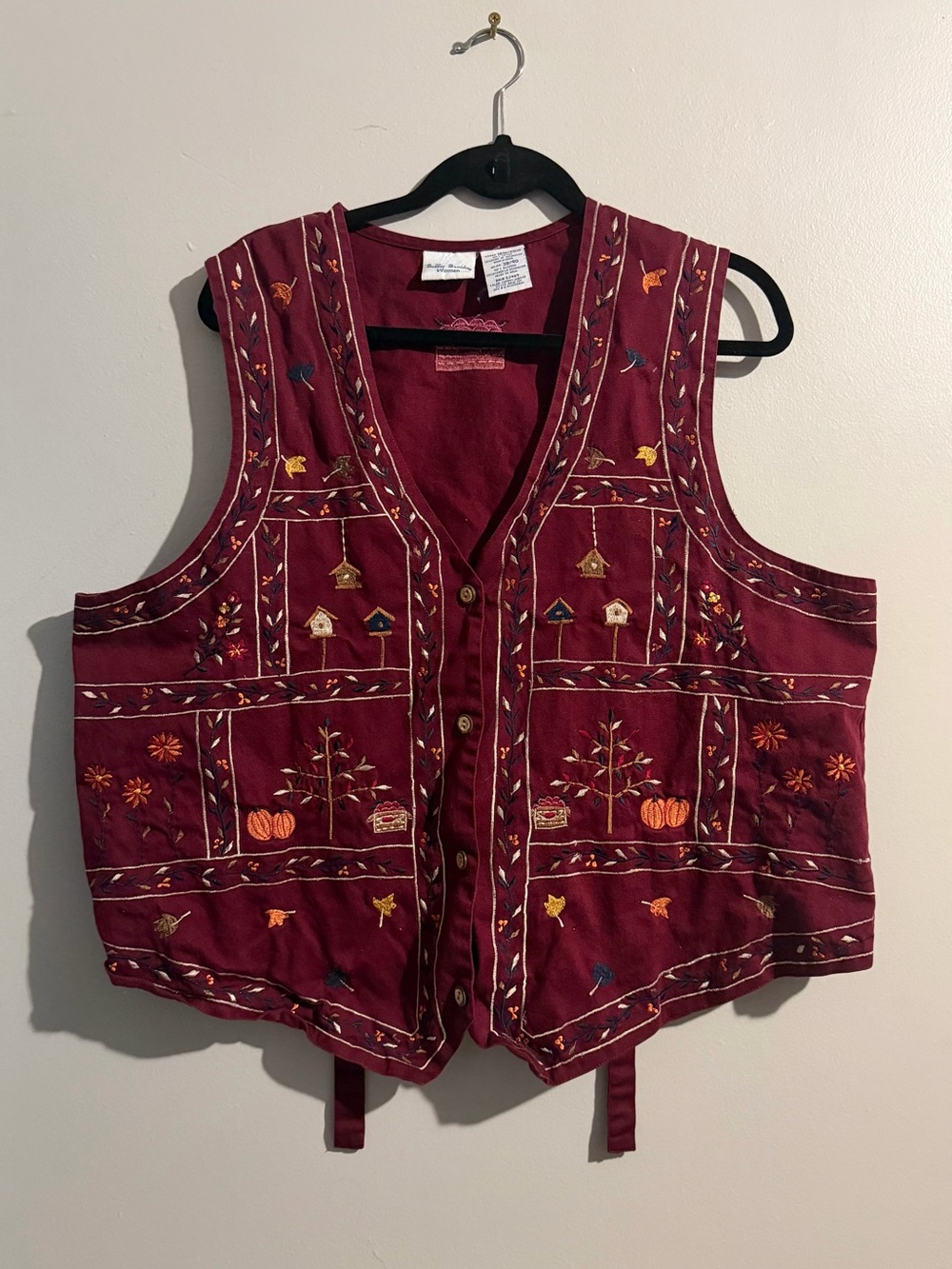 Bobbie Brooks Burgundy Embroidered Button Fall Harvest Whimsical Artsy Vest